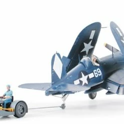 Brand new 😍 Tamiya Vought F4U-1D Corsair With Moto Tug 😀